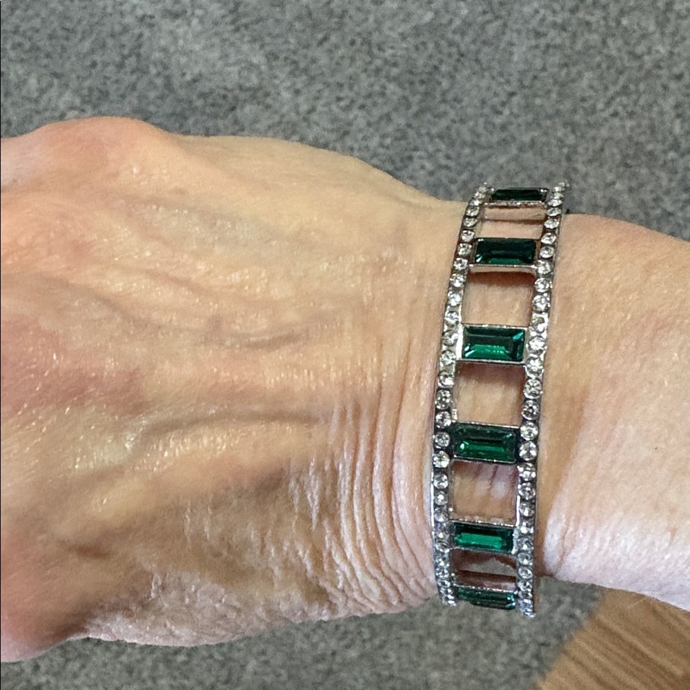 GREEN AND CLEAR CRYSTAL SILVER-TONE ADJUSTABLE BANGLE 6.5 - 7" BRACELET